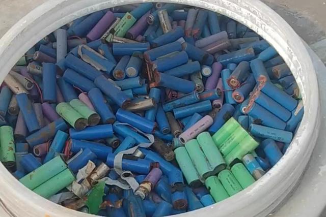 廢舊鋰電池的大批量處理，鋰電池?zé)峤庠O(shè)備的高產(chǎn)能